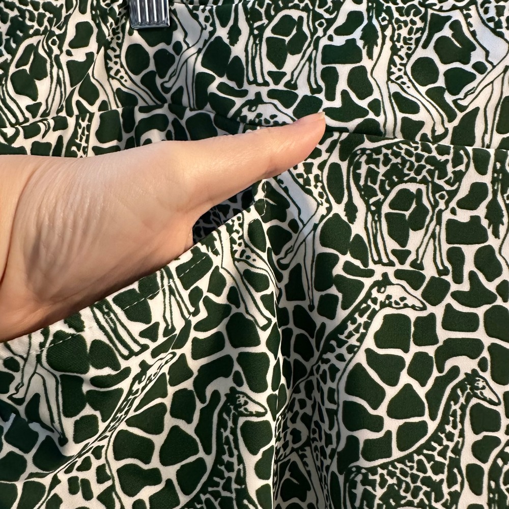 Jude Connally Green Giraffe Print Skort XL Activewear Golf Tennis Skirt Pockets - Picture 2 of 9